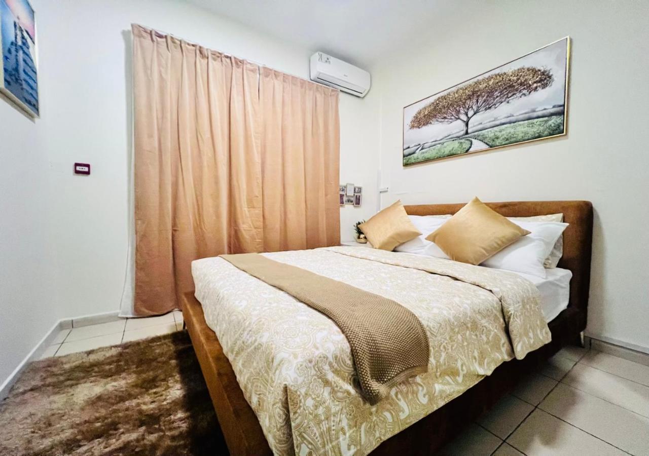 Sta Homes Homestay Dubai
